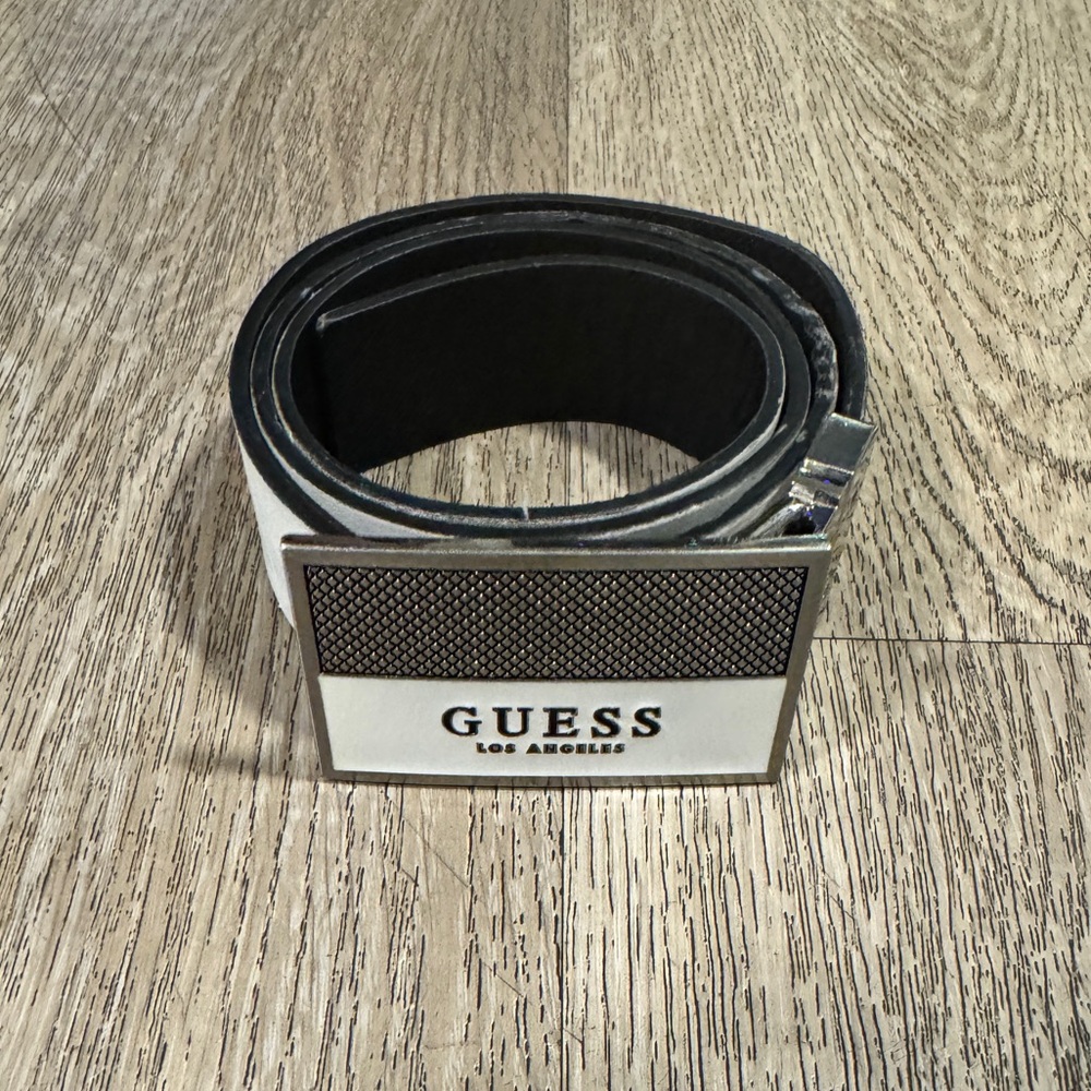 GUESS black and white reversible GUESS belt with Silver Buckle